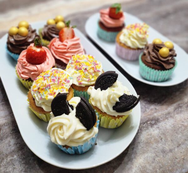 Combo Cupcakes - Pack of 12